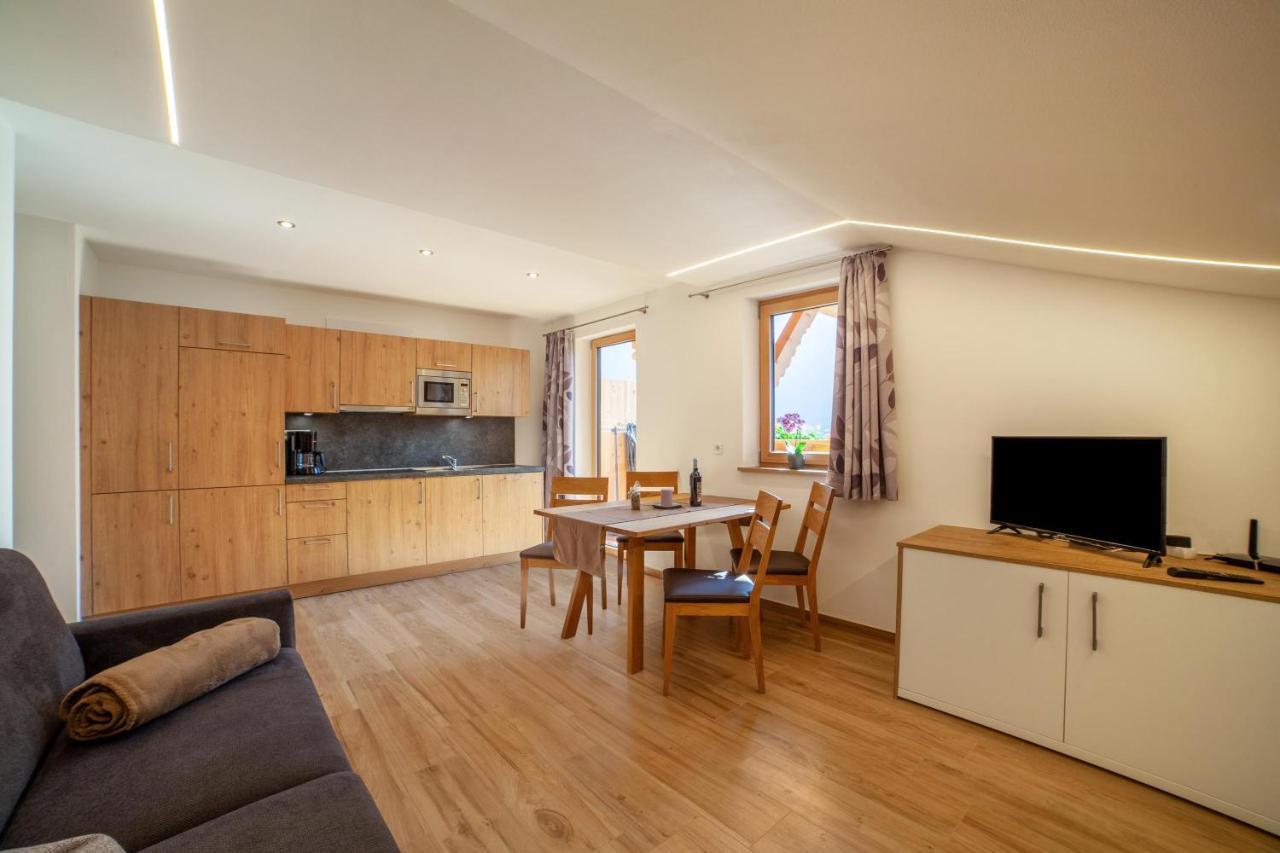Innergasserhof Ferienwohnung Edelweiss San Martino In Passiria  ภายนอก รูปภาพ