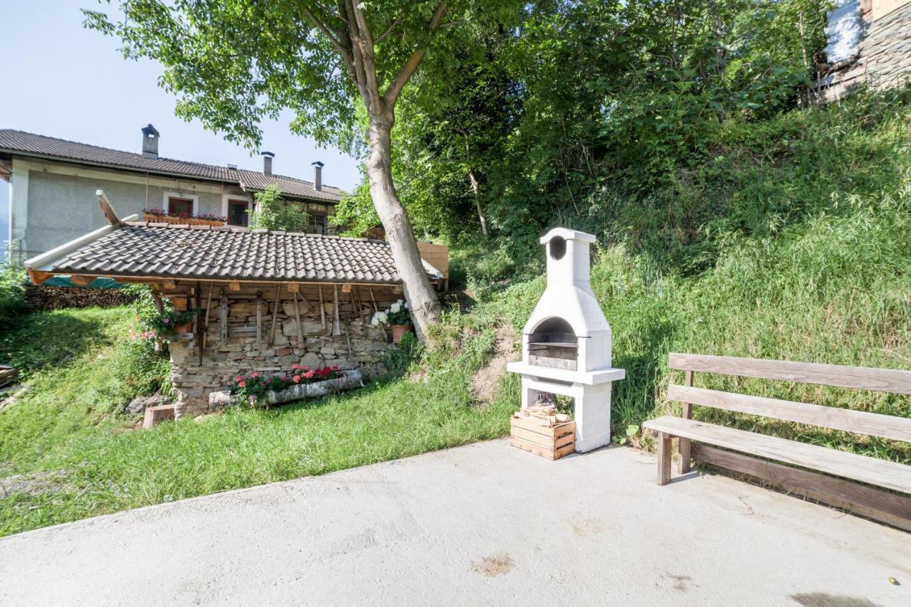 Innergasserhof Ferienwohnung Edelweiss San Martino In Passiria  ภายนอก รูปภาพ