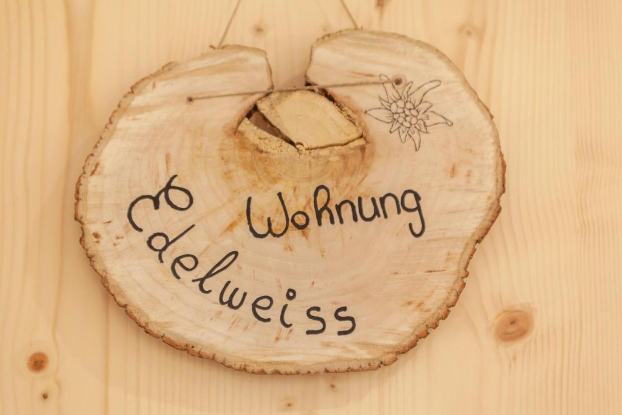Innergasserhof Ferienwohnung Edelweiss San Martino In Passiria  ภายนอก รูปภาพ